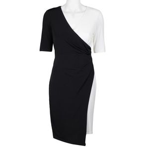 Black and OffWhite V-Neck Gathered Side Dress